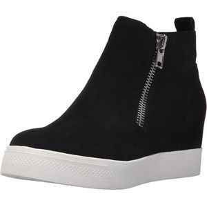 Steve Madden Women's Wedgie